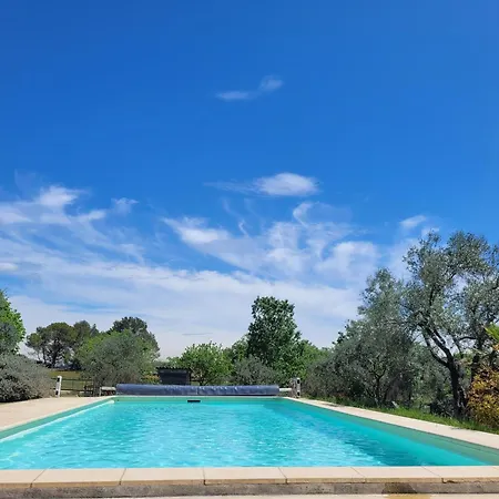 Les Yumboes Couette-café 3*