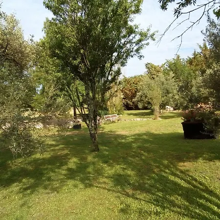 Couette-café Les Yumboes 3*